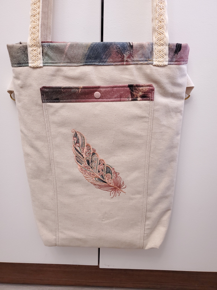 my-zentangle-flower-tail-tote-back-Jen's-Bag-Jennifer-Wheatley-Wolf